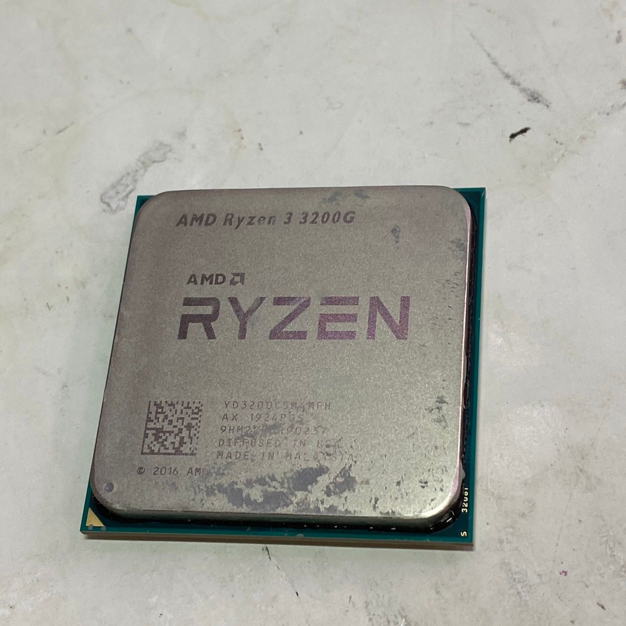 PCパーツ Ryzen 3 3200G 中古PCパーツ] Ryzen 3 3200G 3.60GHz - メルカリ