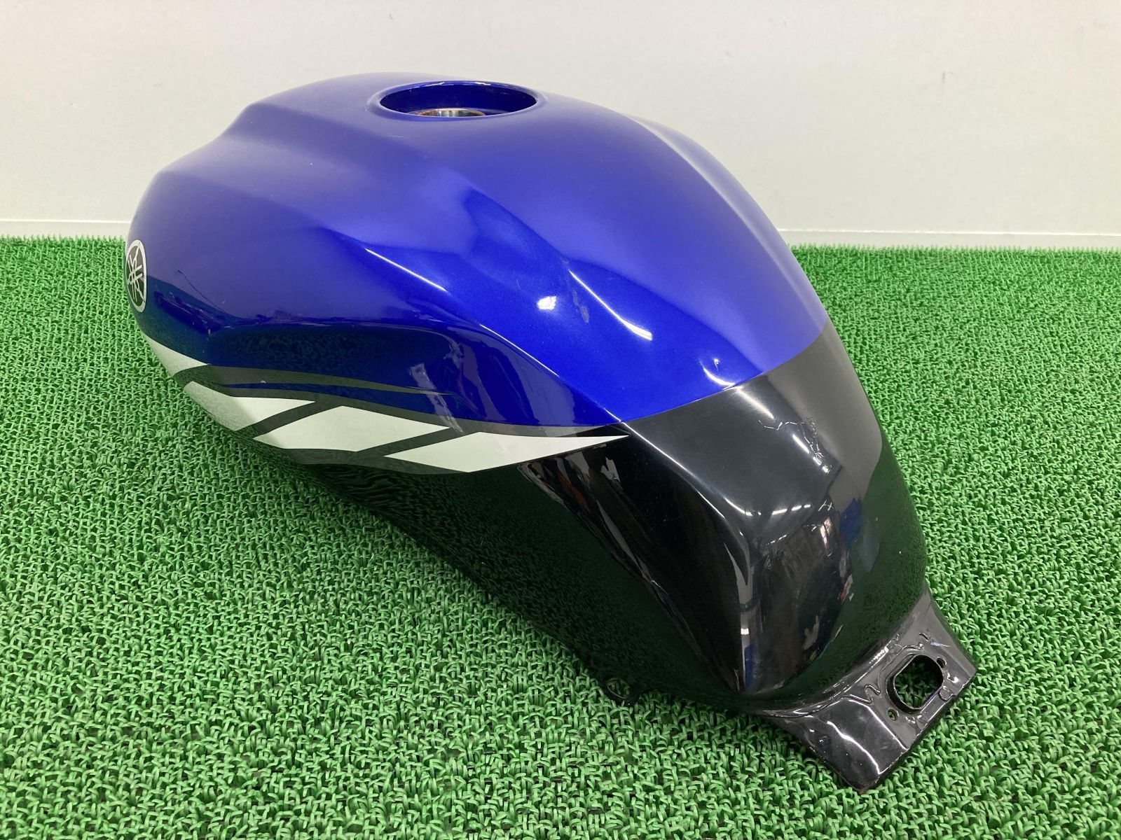 XJR1300 タンク 青 ヤマハ 純正 中古 バイク 部品 RP03J-006
