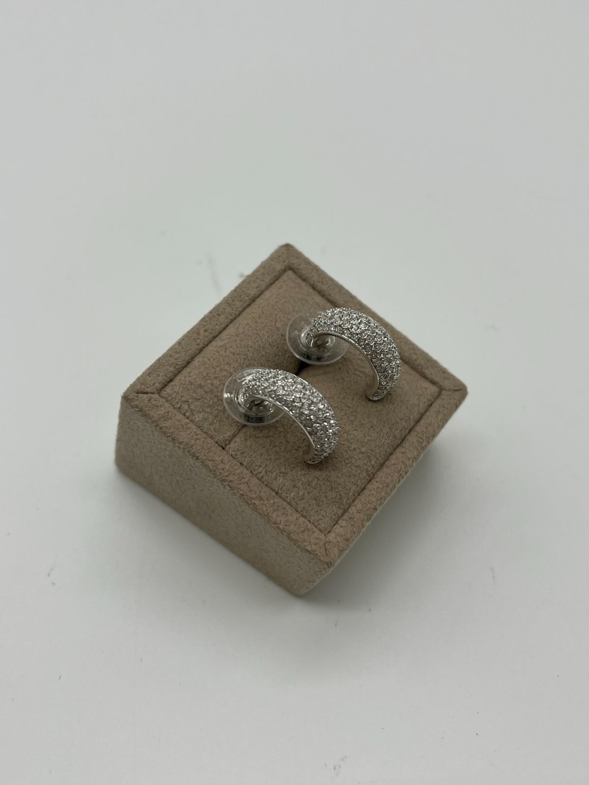 スワロフスキー ピアス B25074024