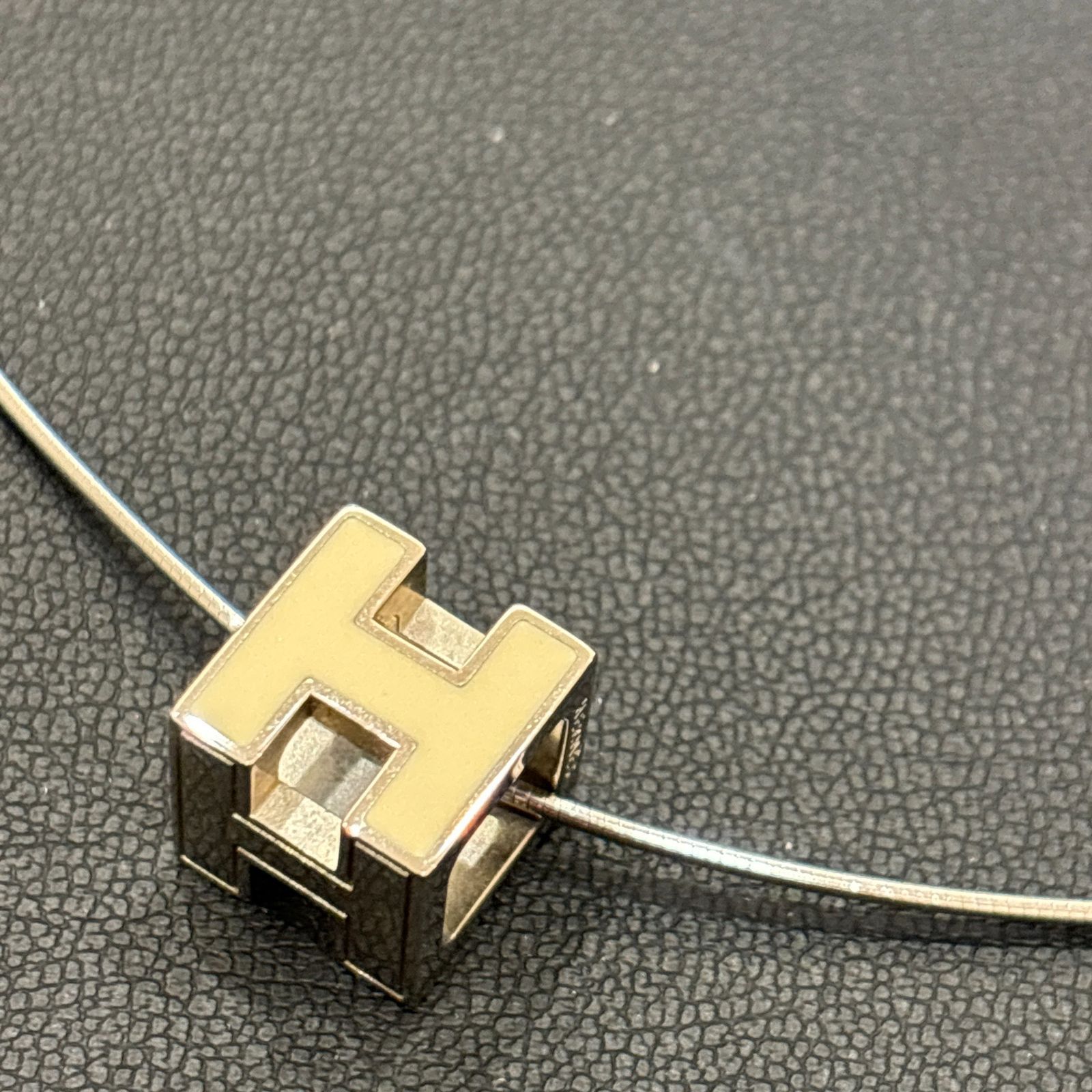 ΩNA1714 大人気！ HERMES エルメス カージュドアッシュ Hキューブ 