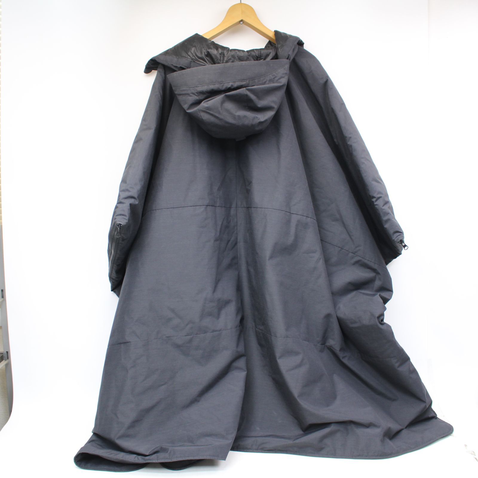 新品未使用◎スノーピーク FR 2L Insulated Poncho ポンチョ Snow Peak】FR 2L Insulated Poncho（その他アウター）｜Snow
