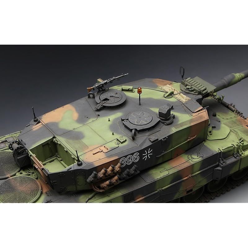 Amazon | モンモデル 1/35 ドイツ主力戦車 レオパルト 2A4