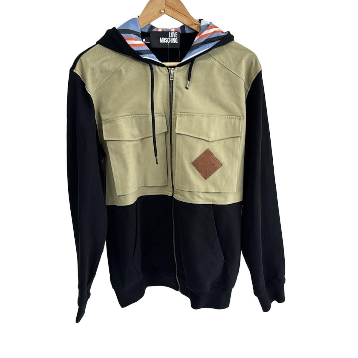 LOVE MOSCHINO ラブ モスキーノ ブルゾン LOVE MOSCHINO(ラブモスキーノ) ブルゾン サイズM メンズ美品 - 黒