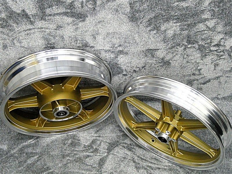 インチアップゼファー750へっぽこ社長