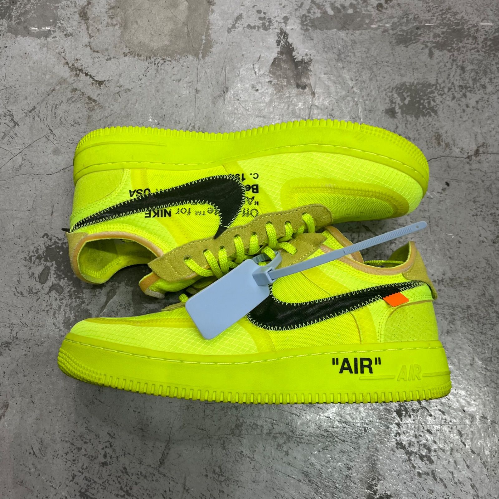 Off-White Nike Air Force 1 Low Volt コラボ エアフォース スニーカー