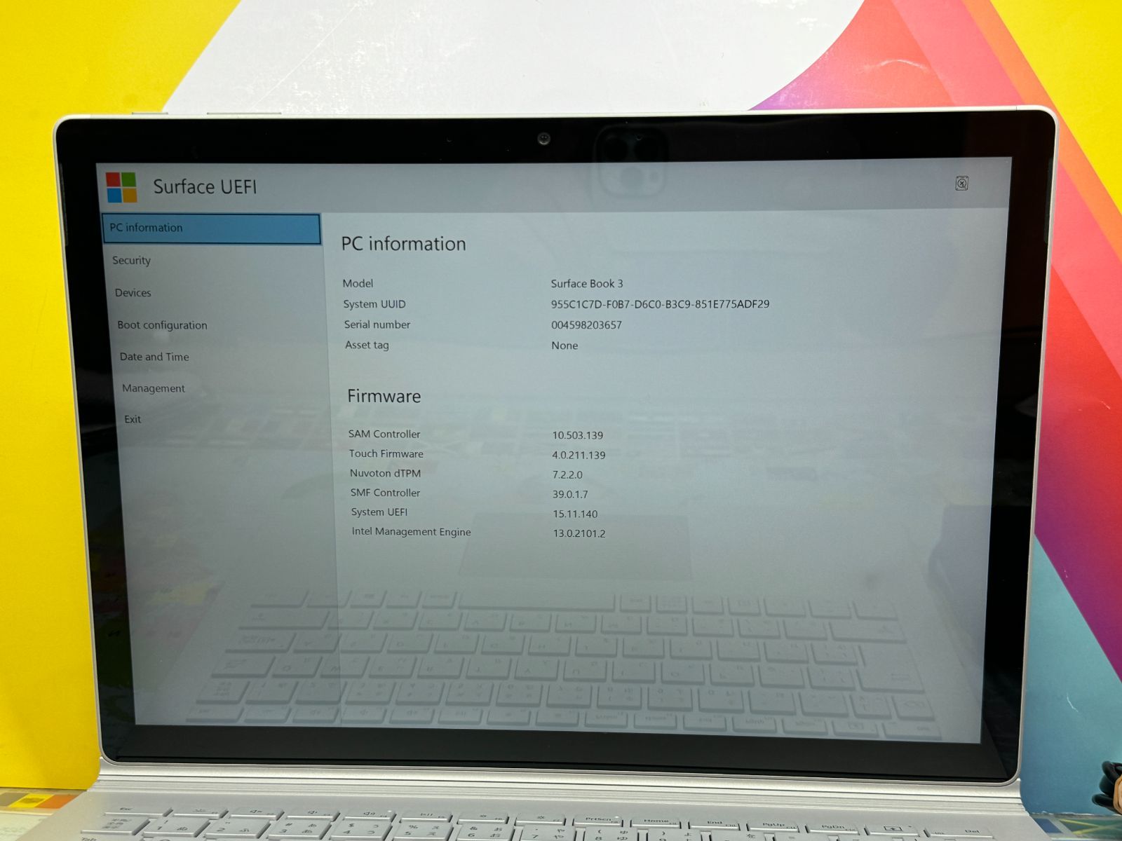 タブレットパソコン ASUS、第13世代Core i9とRTX 4060搭載の13.4型ゲーミング