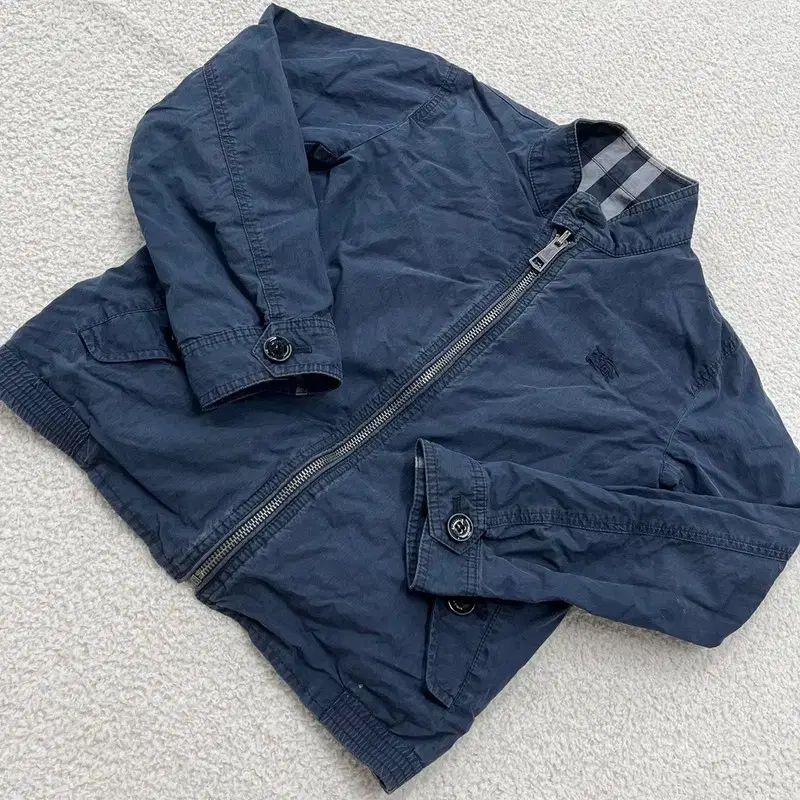 純正品| 8Y BURBERRY バーバリー トゥイーン リバーシブル ジャケット