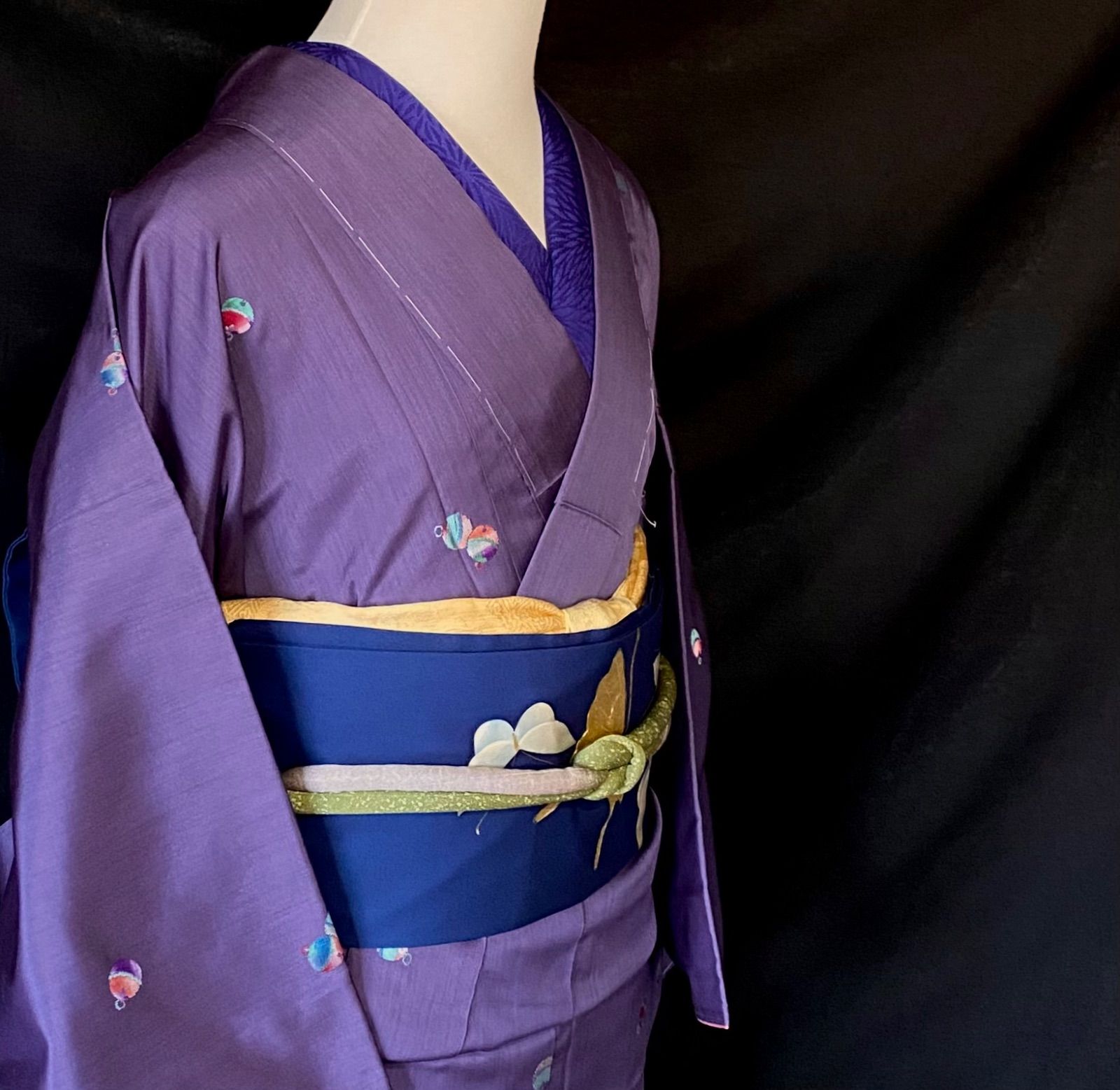 鈴模様の米沢紬〉トール 仕付け付き未使用 紫 SALE 織り出し - きもの