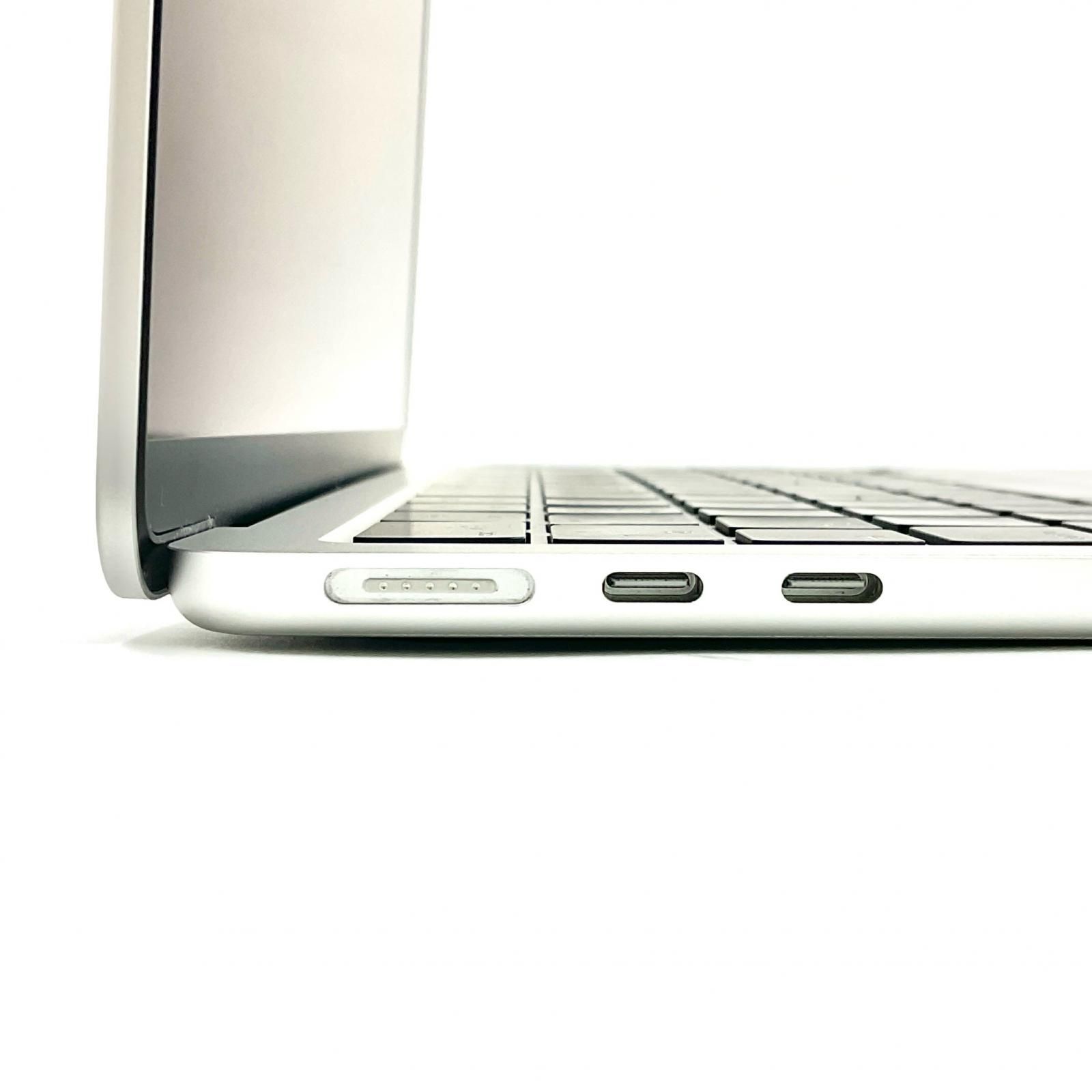 【美品】M2 MacBook Air（256GB）メモリ8GB放電40回カバー付 Apple MacBook Air 13インチ 2022 Apple M2 8GB SSD 256GB