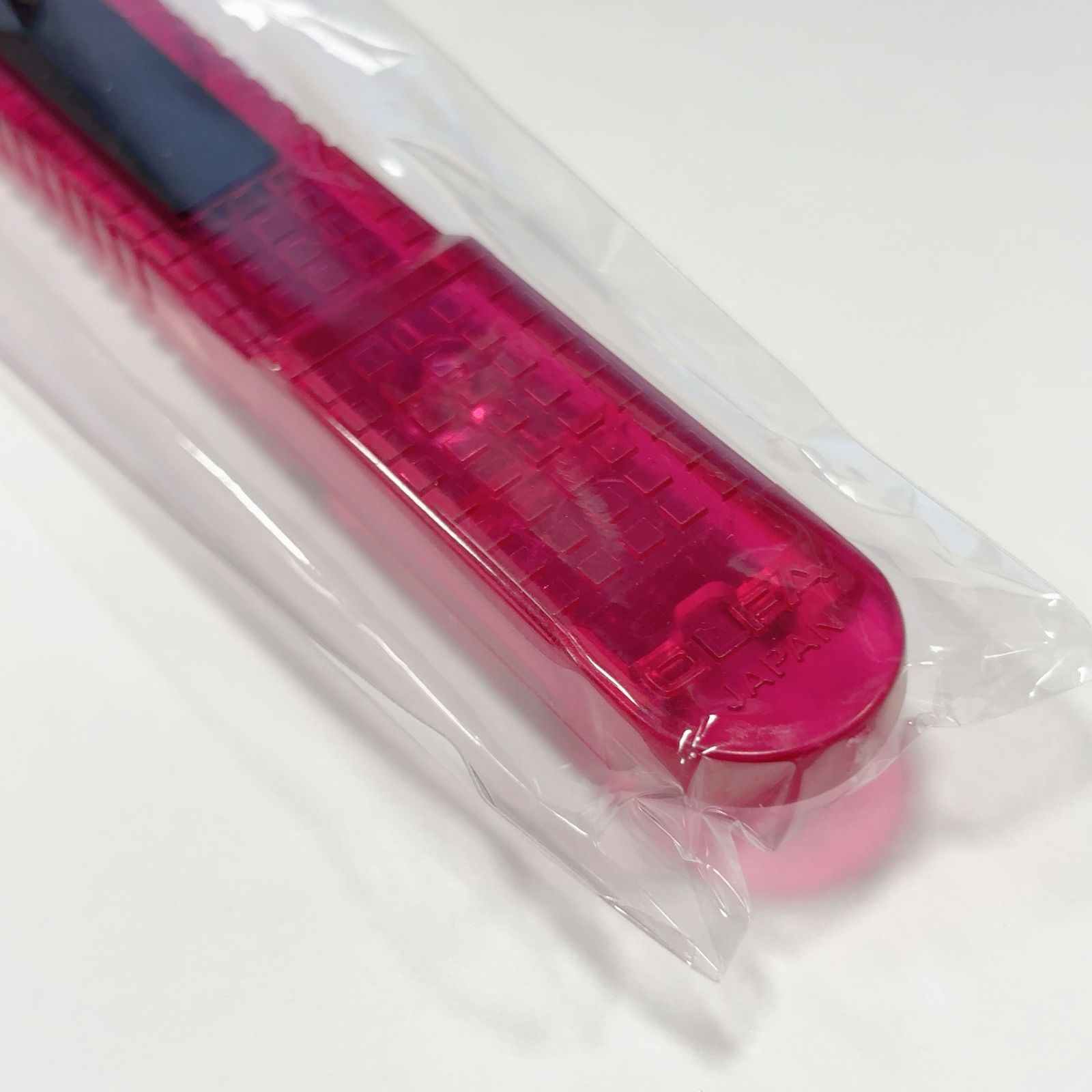 OLFAオルファ中刃カッター非売品限定色4本セット スケルトンビビッドピンク オルファ OLFA カッター 特専A（小） 限定色 非売品 スケルトン
