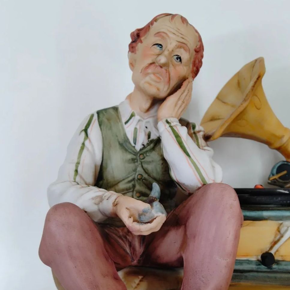 ビンテージ　アート　人形　イタリア　置物　インテリア　工芸品　美術品　A2620 1960年〜1975年購入】陶器人形 イタリア製 『思い出に浸り時を過ごす