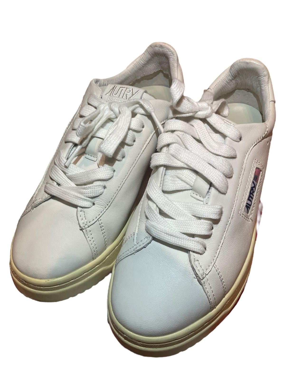 美品】 AUTRY オートリー MEDALIST ローカット スニーカー 39