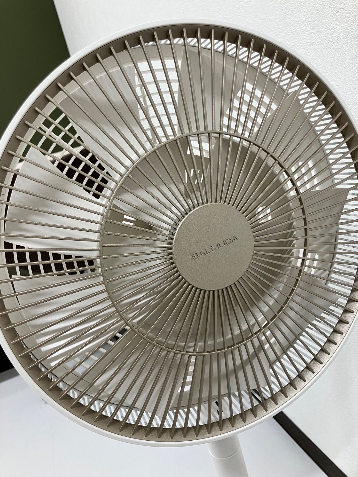 良品】BALMUDA EGF-1560-WC 扇風機 バルミューダ ゴールド