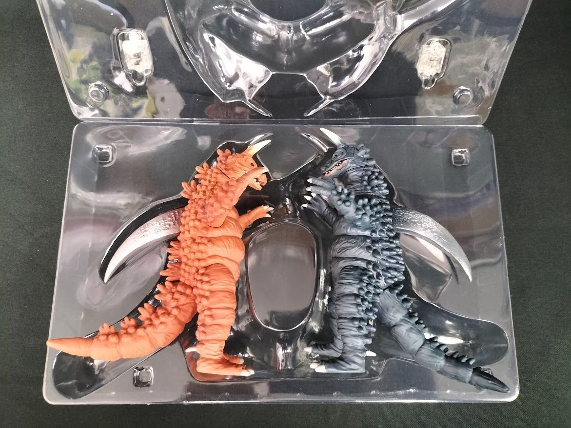 ウルトラマンレオ アルティメットルミナス ブラックギラス