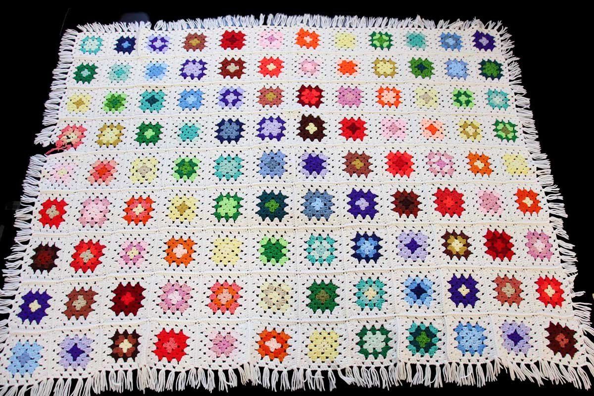 ヴィンテージ　ハンドメイド　ニット　ブランケット　パッチワーク　ラグ　アート スクエア モチーフ ニット グラニー ブランケット 白☆C カギ編み ラグ