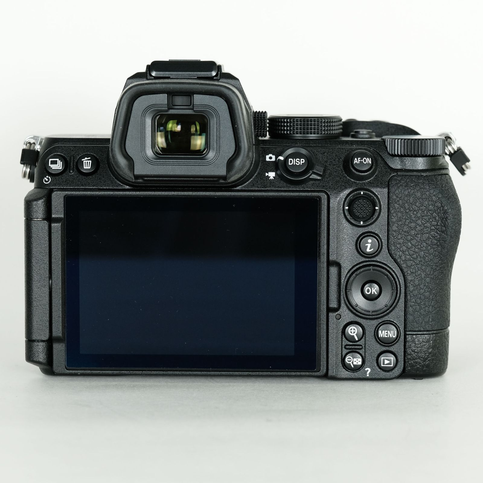 NIKON Z5 ボディ シャッター数8011 NIKON Z5 ボディ シャッター数8011