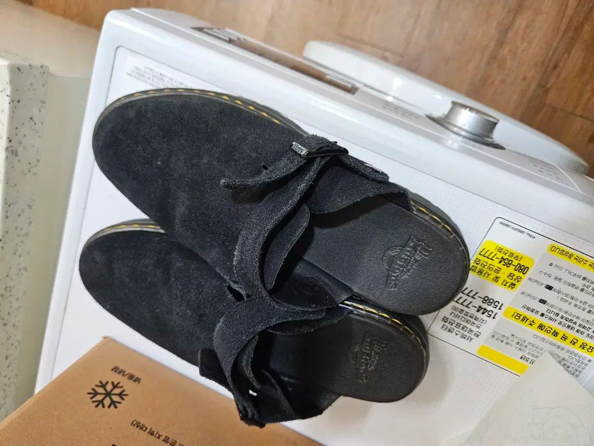 DR. MARTENS ドクターマーチン ミュール スリッパ 17 のみ → 10