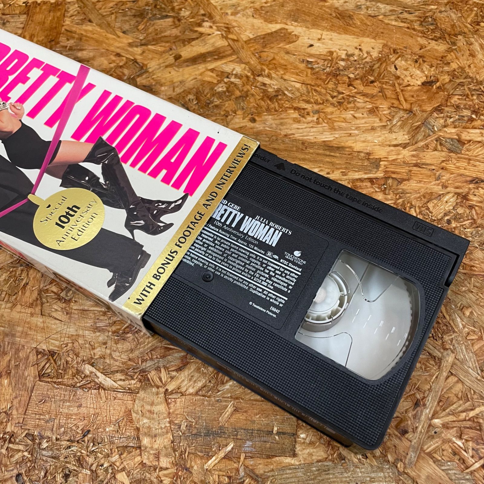 プリティ・ウーマン VHS 字幕スーパー ビデオテープ プリティ・ウーマン VHS 字幕スーパー ビデオテープ - メルカリ