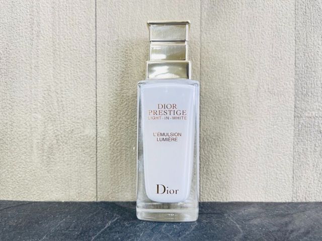 未使用 Dior プレステージ ホワイト リンクル エマルジョン ルミエール