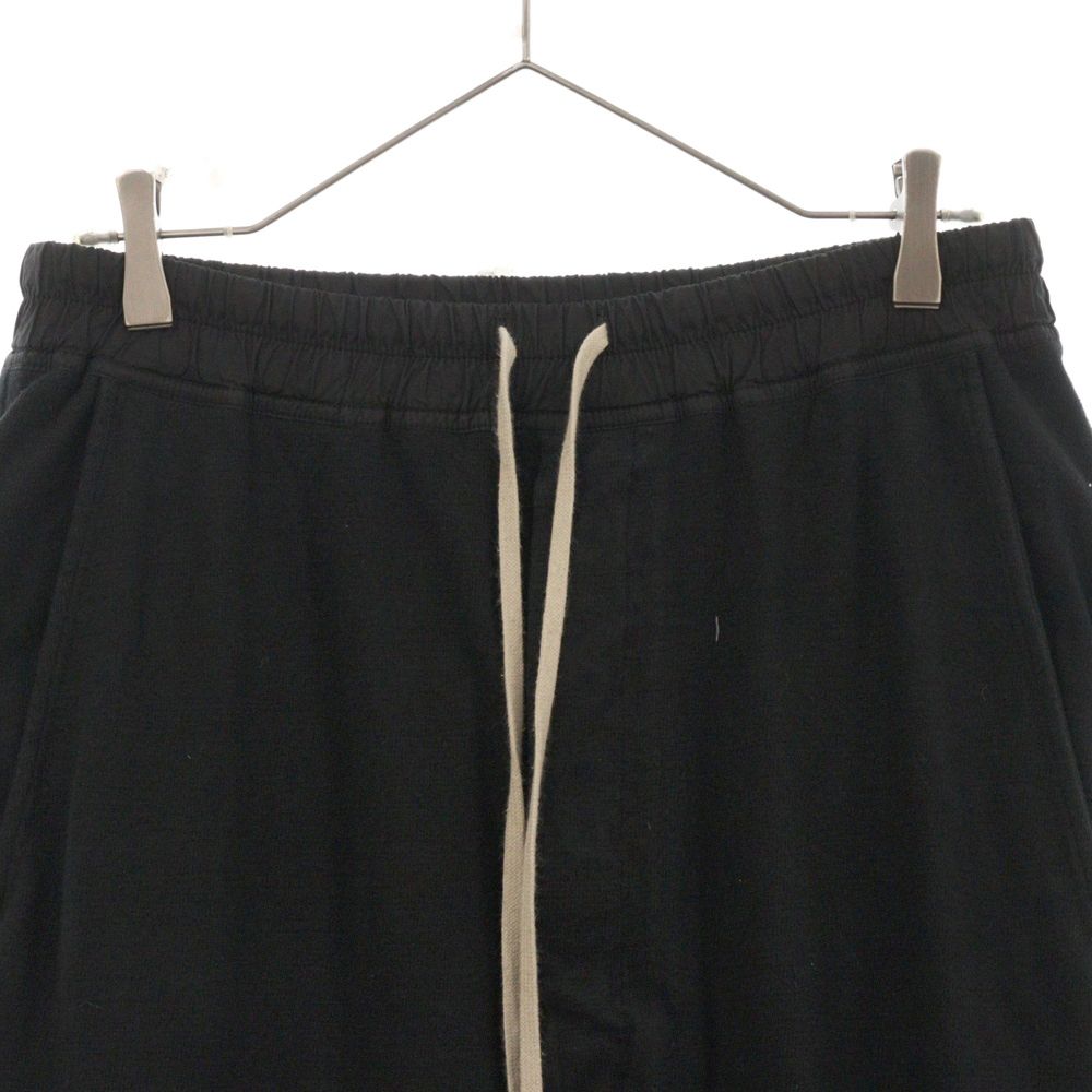 16AW Prisoner