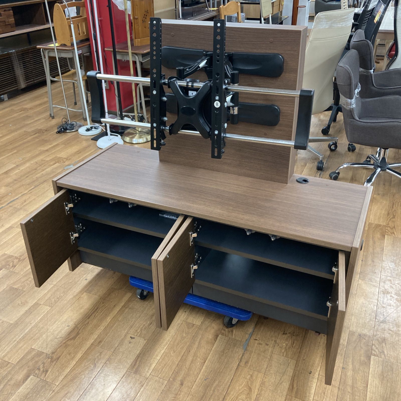 名古屋市近郊送料設置無料 S062 すえ木工 テレビスタンド付ローボード 32-55インチ 幅125cm