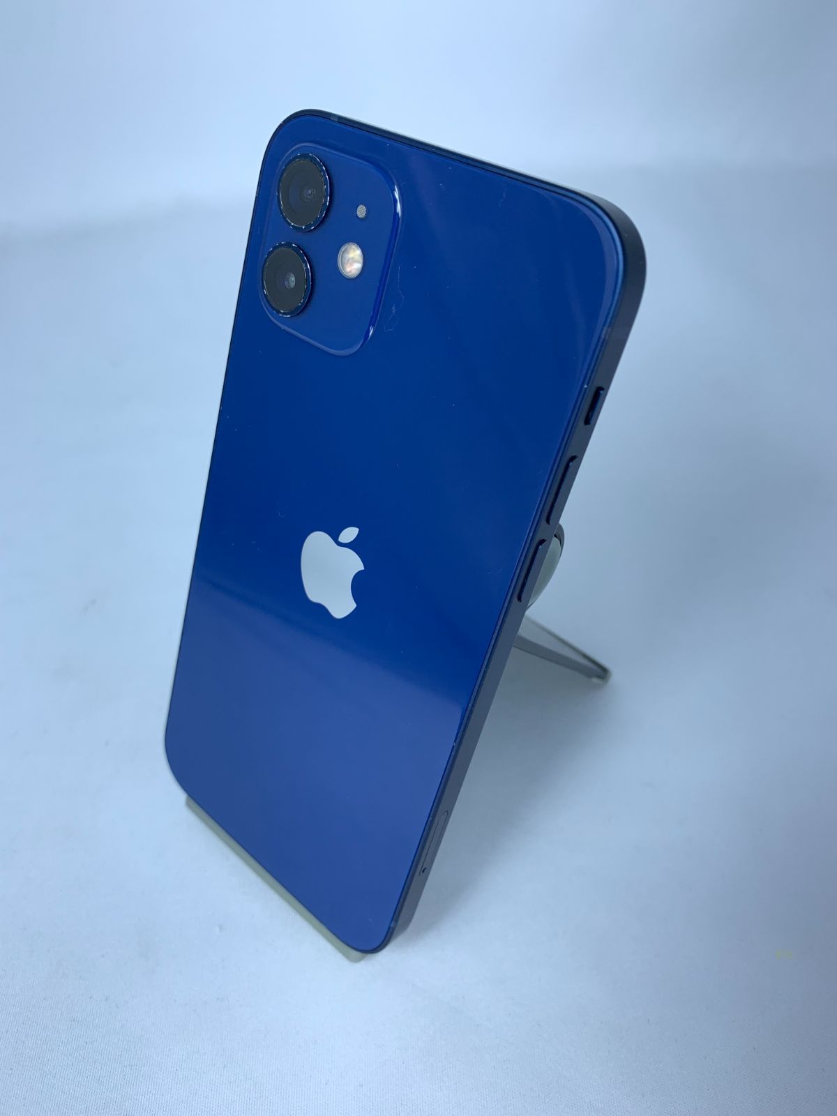 中古・レンズ周りキズ有】iPhone 12 64GB ブルー simロック解除済