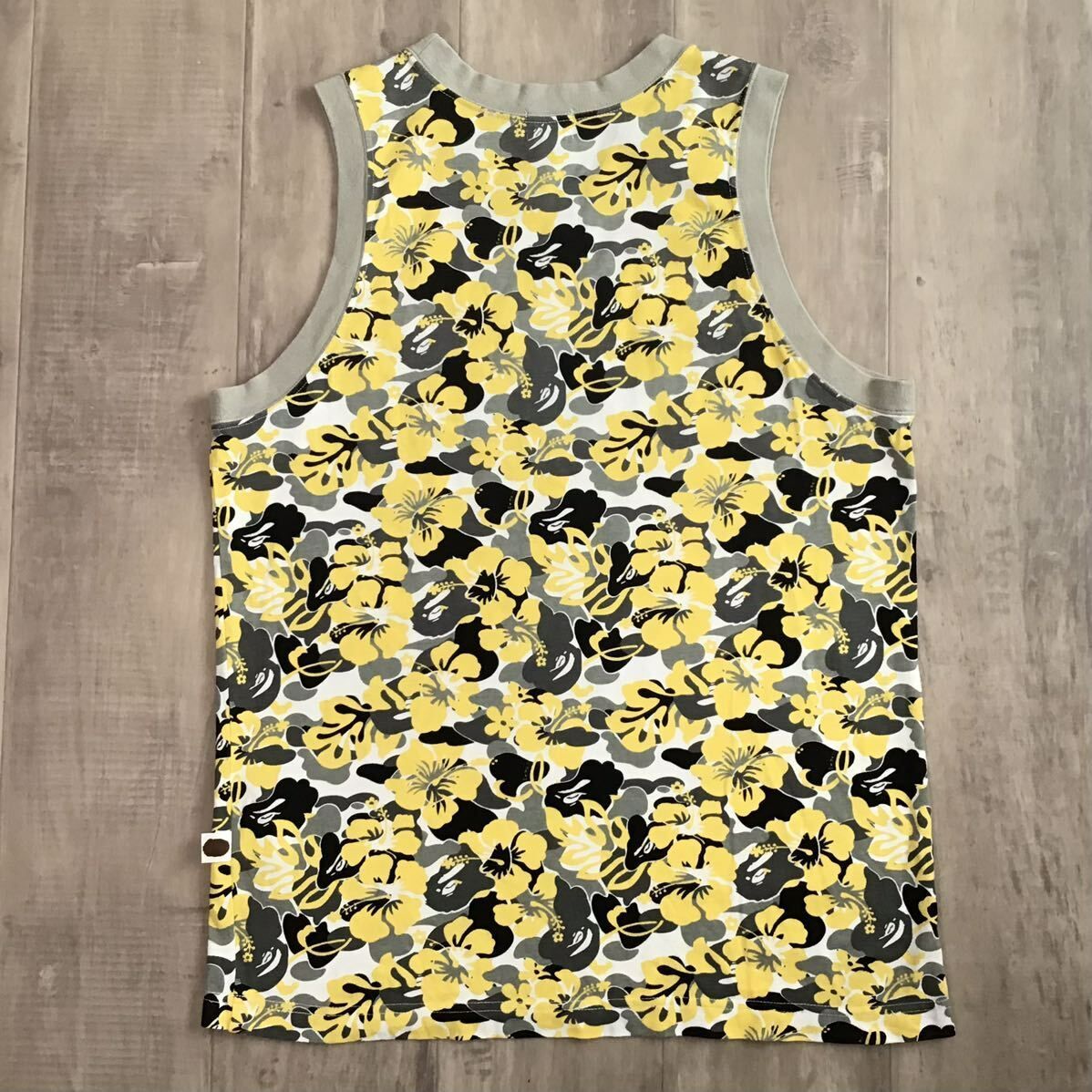 A Bathing Ape 迷彩タンクトップ L A BATHING APE 迷彩タンクトップ Lサイズ A BATHING APE（アベイシング