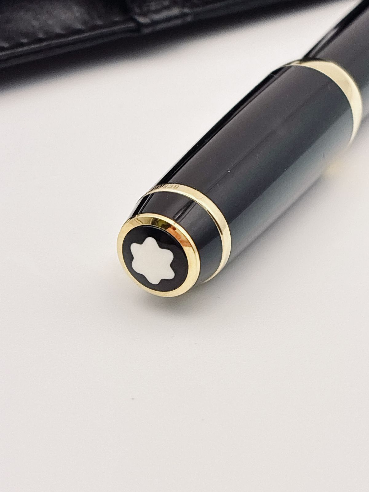 ルージュ ボールペン