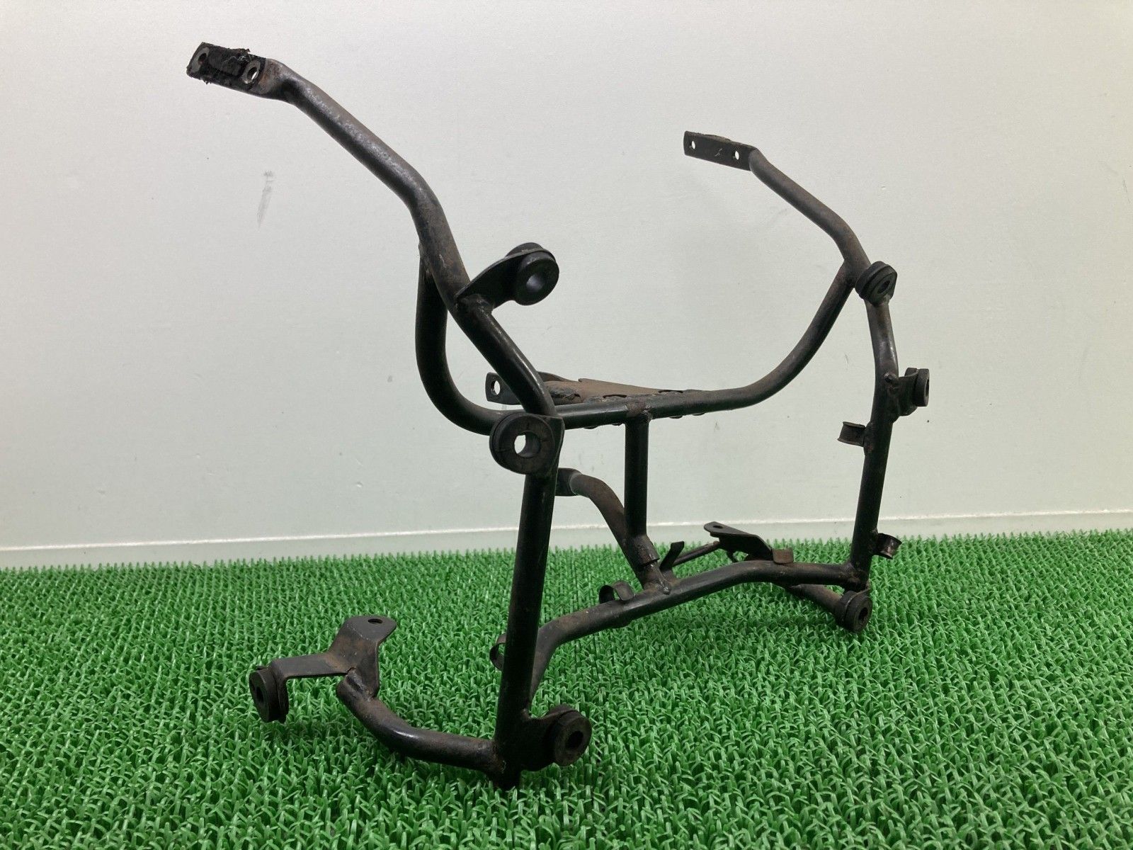 送料無料の商品多数！ FZR250R アッパーカウルステー ヤマハ 純正 3LN 後期 フロントカウルステー ヘッドライトステー ウインカーステー Sv 送料無料も!