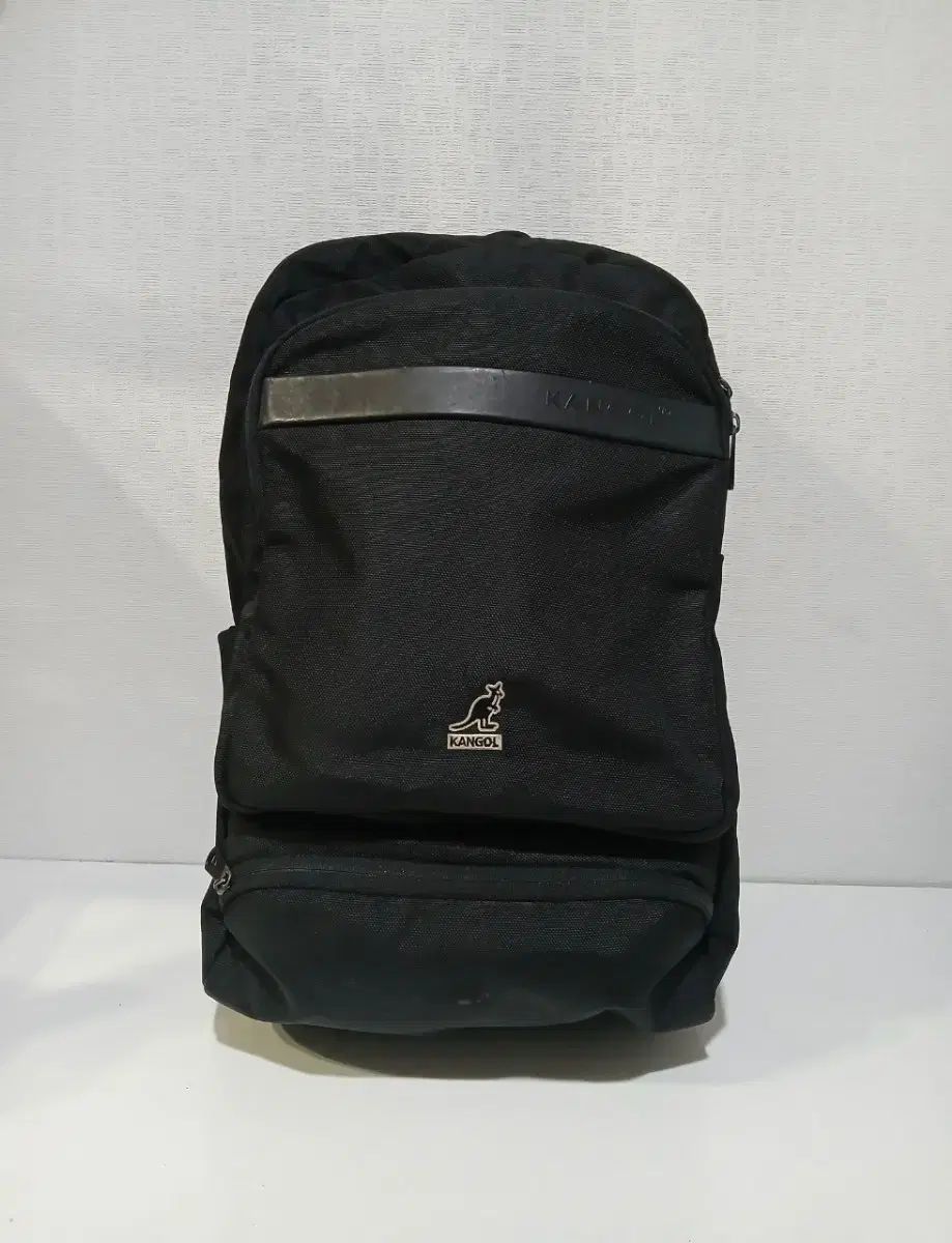 【美品】トリーバーチ ペリー リュックサック レザー×ナイロン 黒 A4可 美品】トリーバーチ ペリー リュックサック レザー×ナイロン 黒