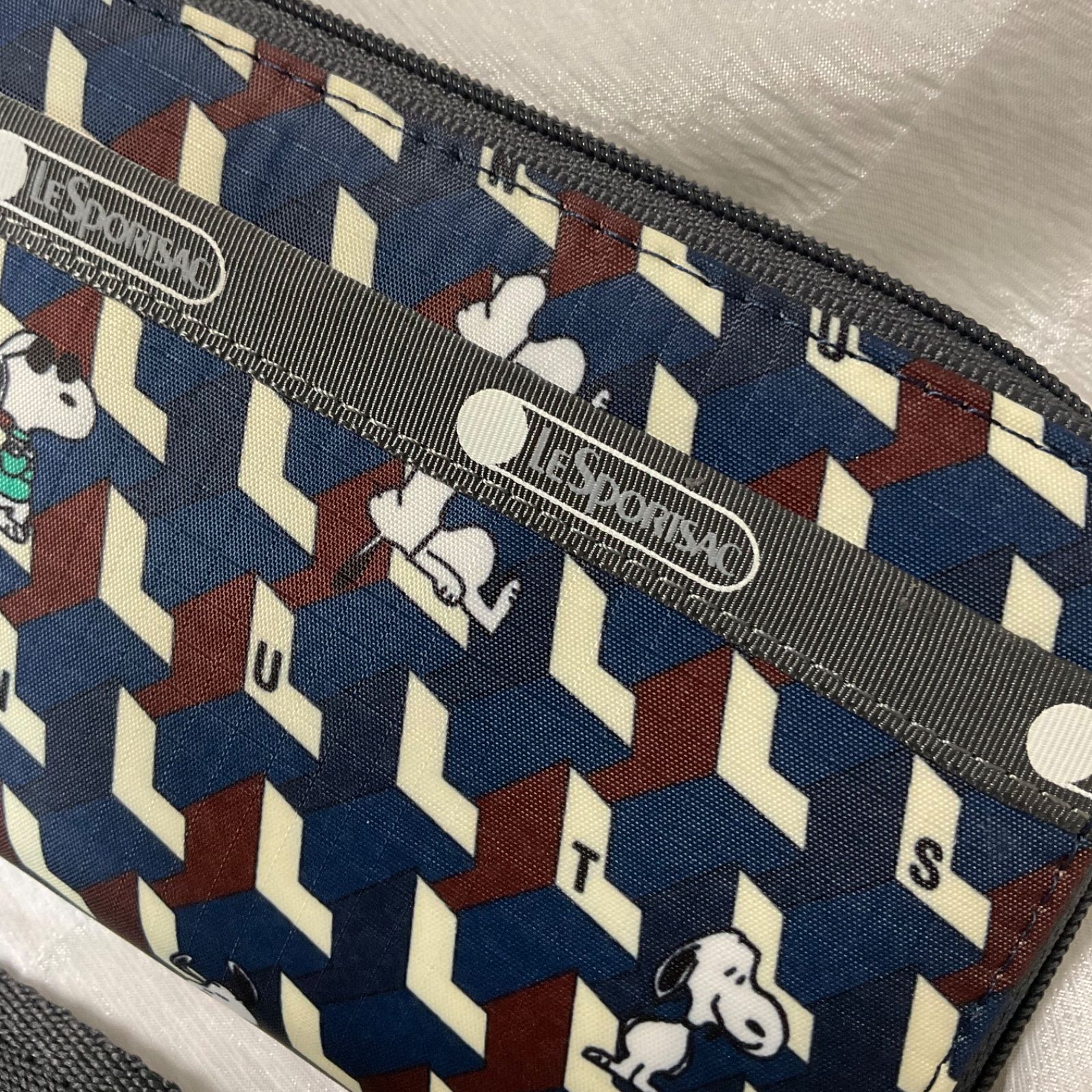 レスポートサック スヌーピー 長財布 - メルカリ