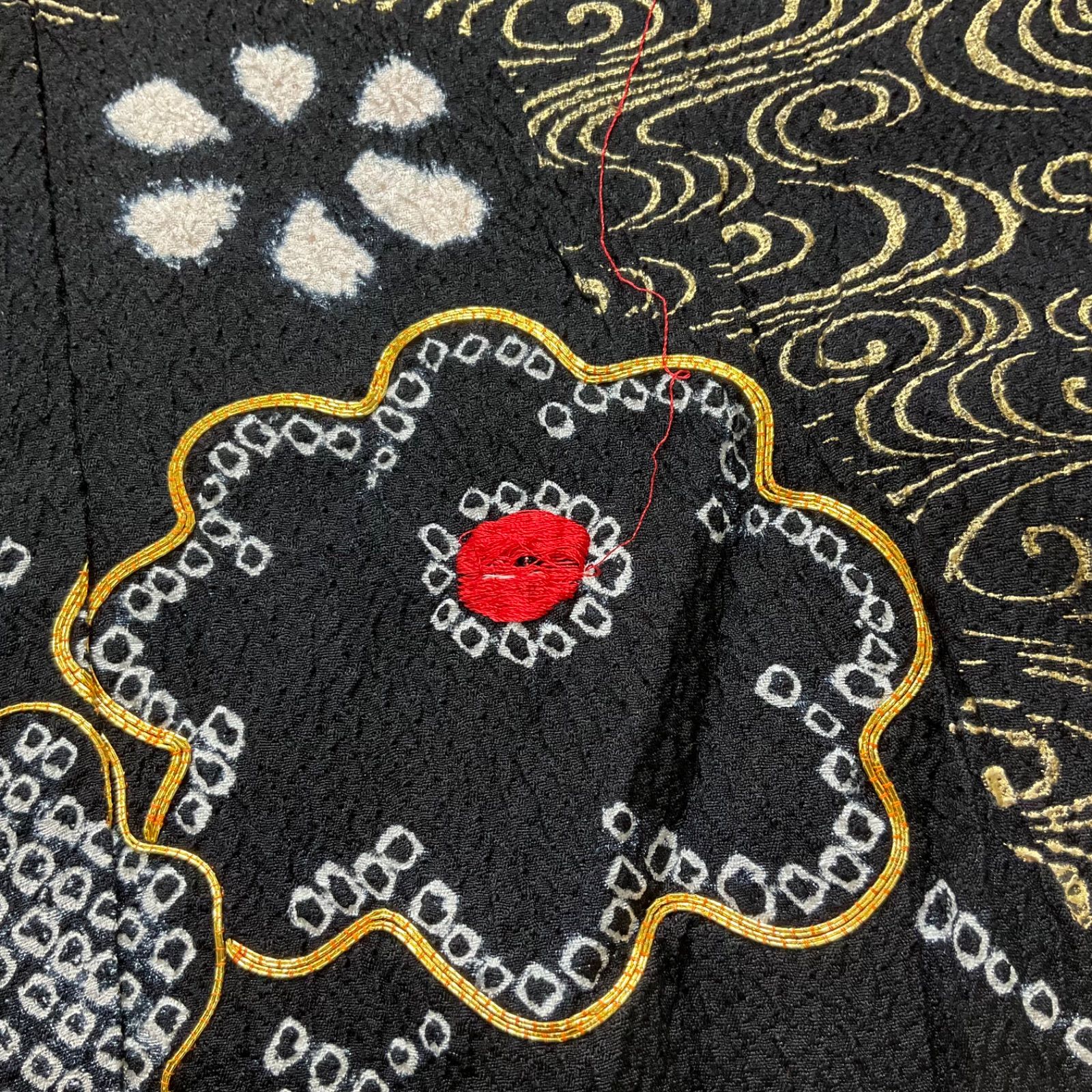 ◆kimono one◆ 同然◆7歳くらい用◆女の子着物◆手絞りと友禅と金駒刺繍◆正絹◆子供着物◆七五三◆袷◆裄59㎝肩丈136.5㎝◆七五三お詣り女の子着物こどものひお正月卒業式十三詣り◆G320手絞り SKLAD-KIRPICHA_RU