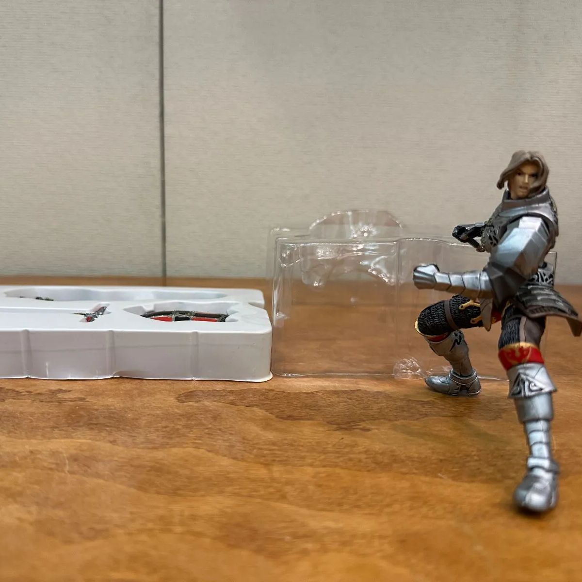 LINEGE リネージュⅡ ヒューマン ファイター 特製フィギュア 中古】LINEAGE リネージュⅡ ヒューマンファイター特製