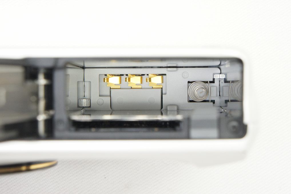  CASIO カシオ EXILIM EX ZR 100 コンパクトデジタルカメラ ホワイト 250716 b コンパクトデジタルカメラ デジタルカメラ