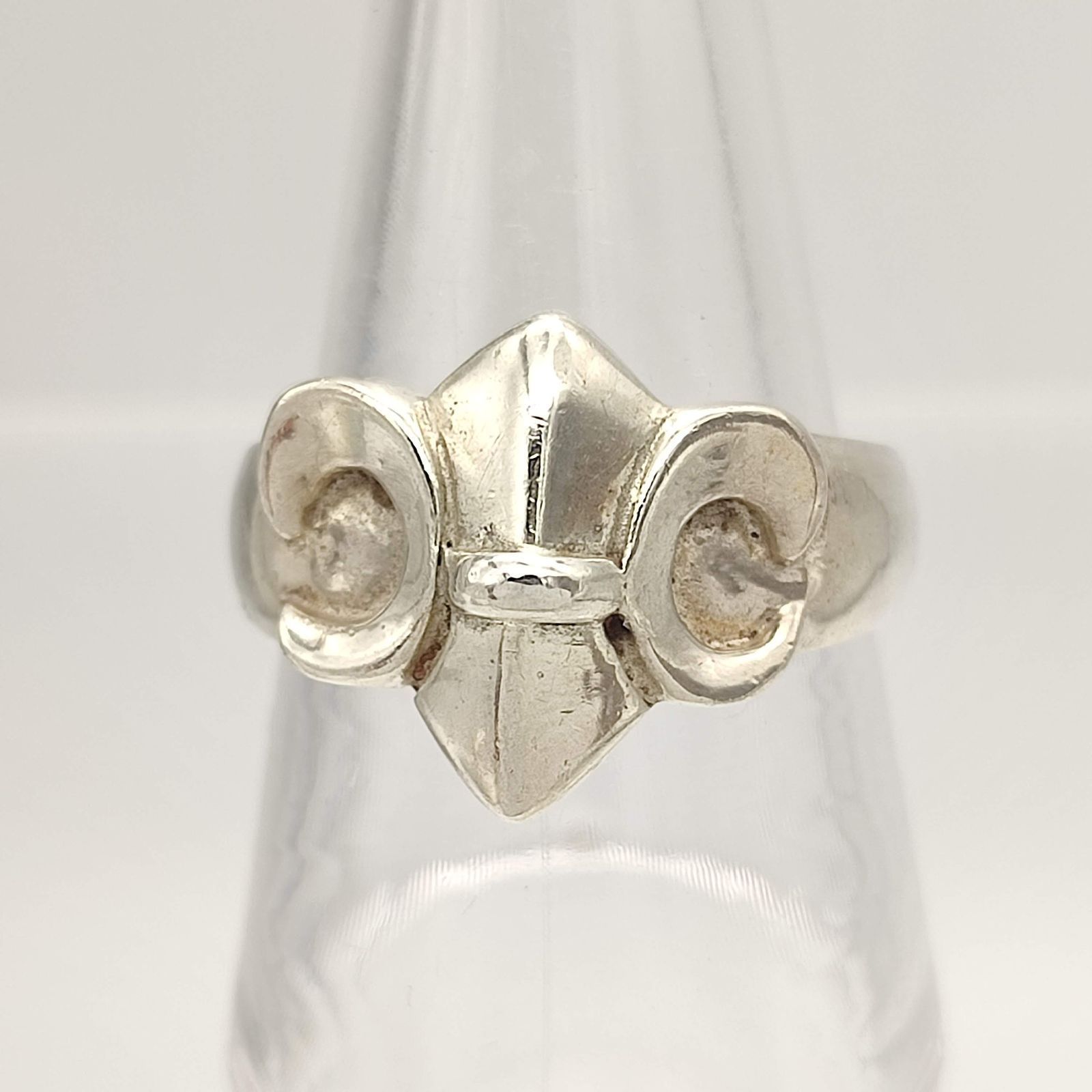 美品】ユリの紋章リング フレア SILVER シルバー925 18号 - メルカリ