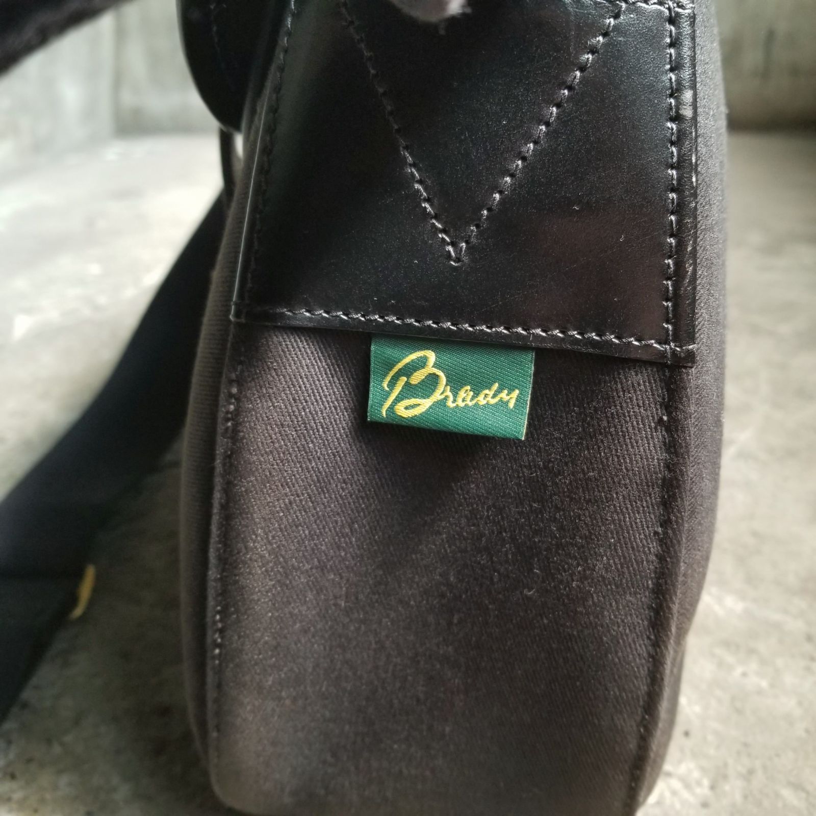 Brady ARIEL TROUT LARGE BLACK ブレディー アリエルトラウト ラージ