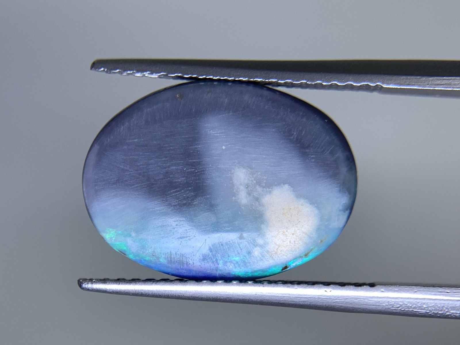 中央宝石ソーティング付き 16.0㎜×11.9㎜×3.8㎜