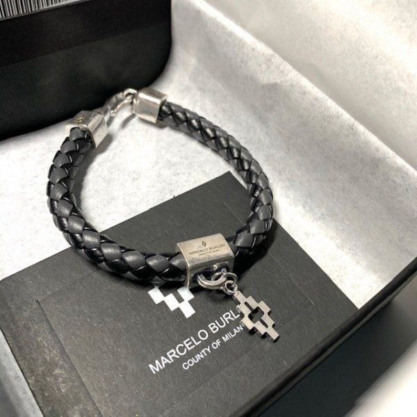 【新品未使用】ブレスレット/本革/マルセロバーロン/Marcelo Burlon 新品未使用】ブレスレット/マルセロバーロン/本革/Marcelo
