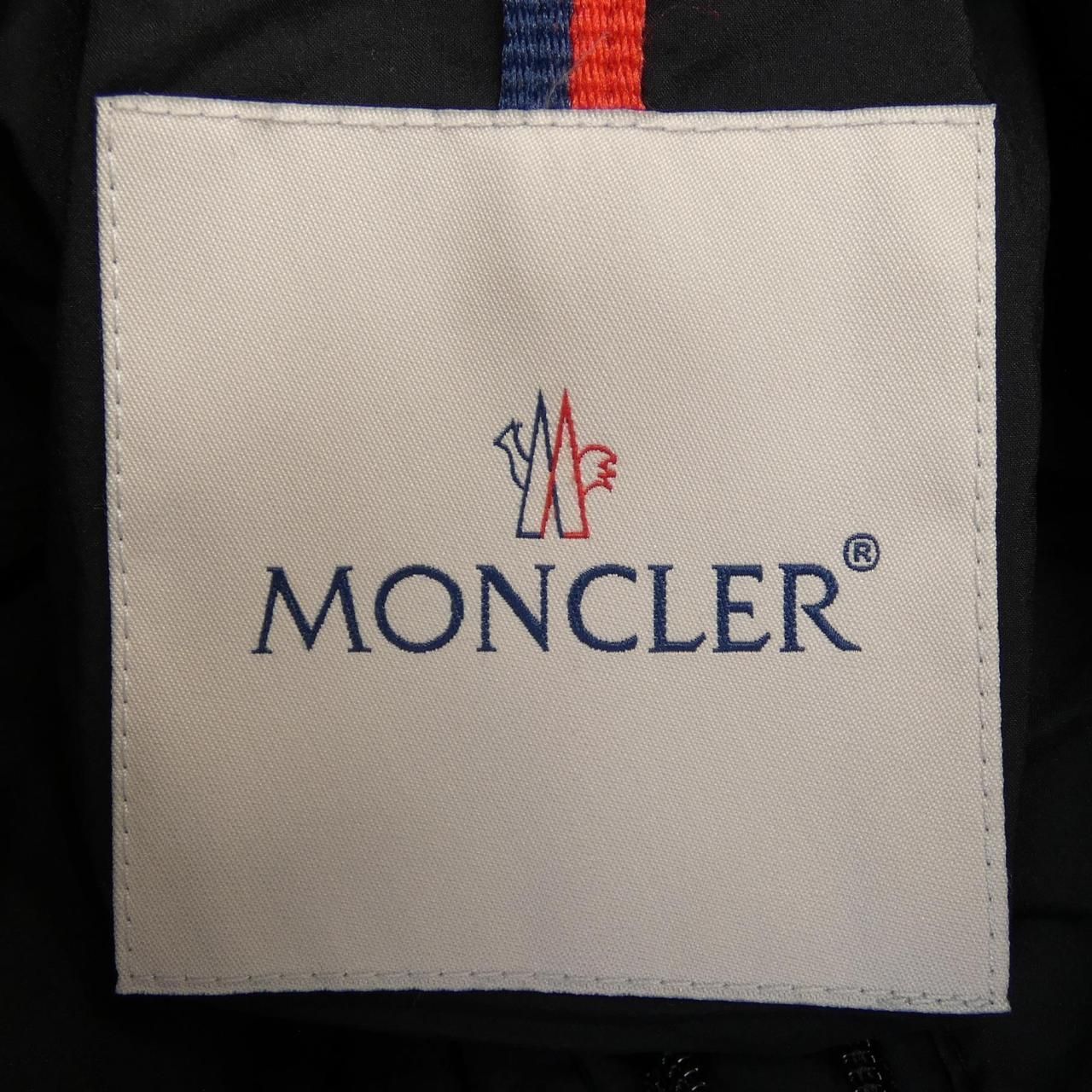 ダウンジャケット