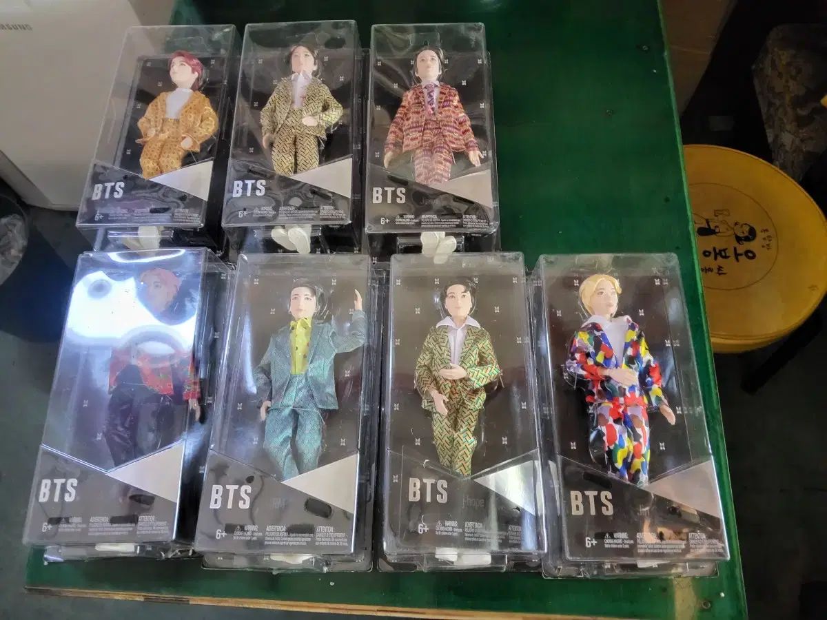 防弾少年団 BTS フィギュア 30CM7 犬