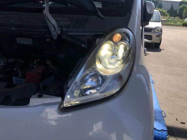 左ヘッドランプ 右ヘッドライト