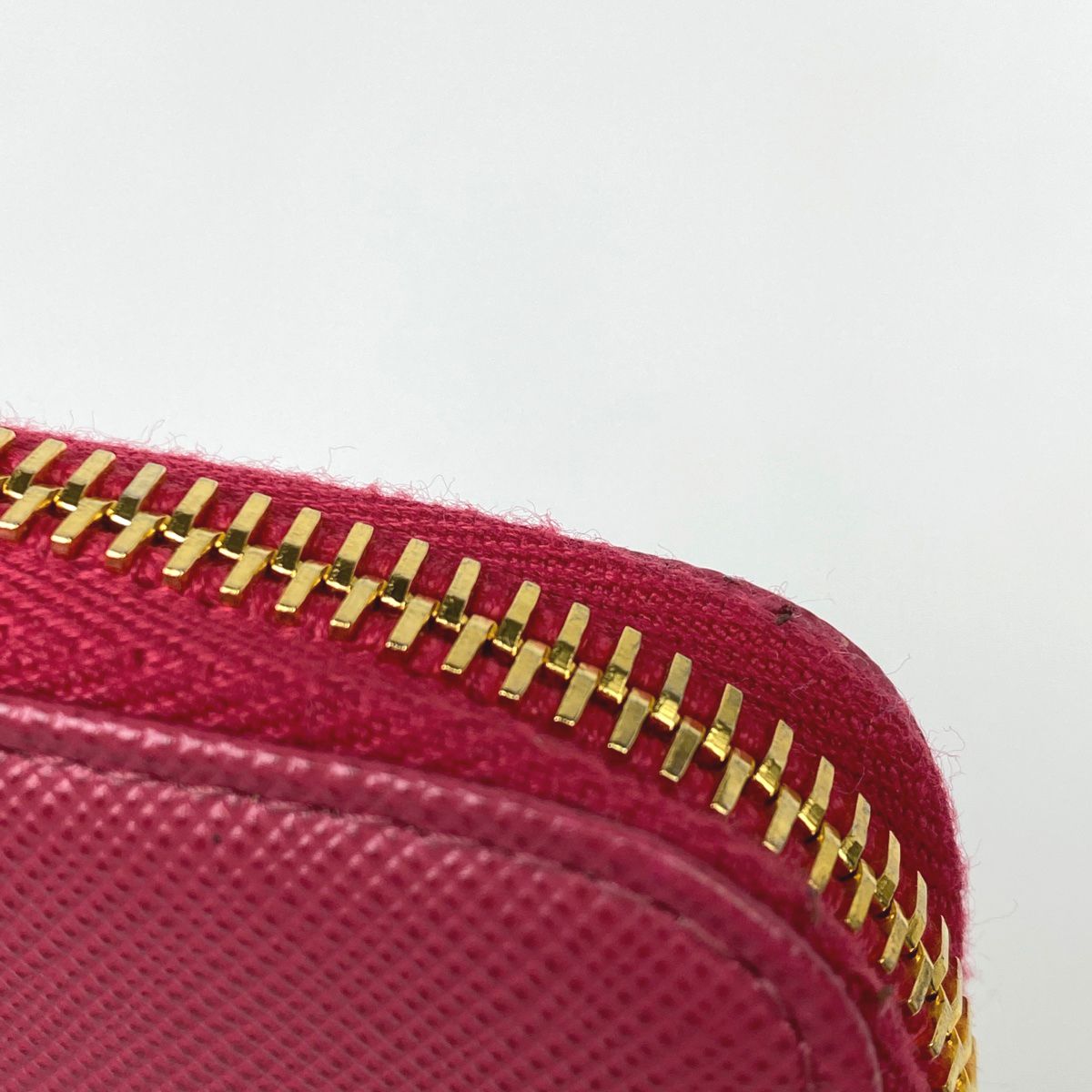 プラダ PRADA ロゴプレート ラウンドファスナー コインケース コイン  