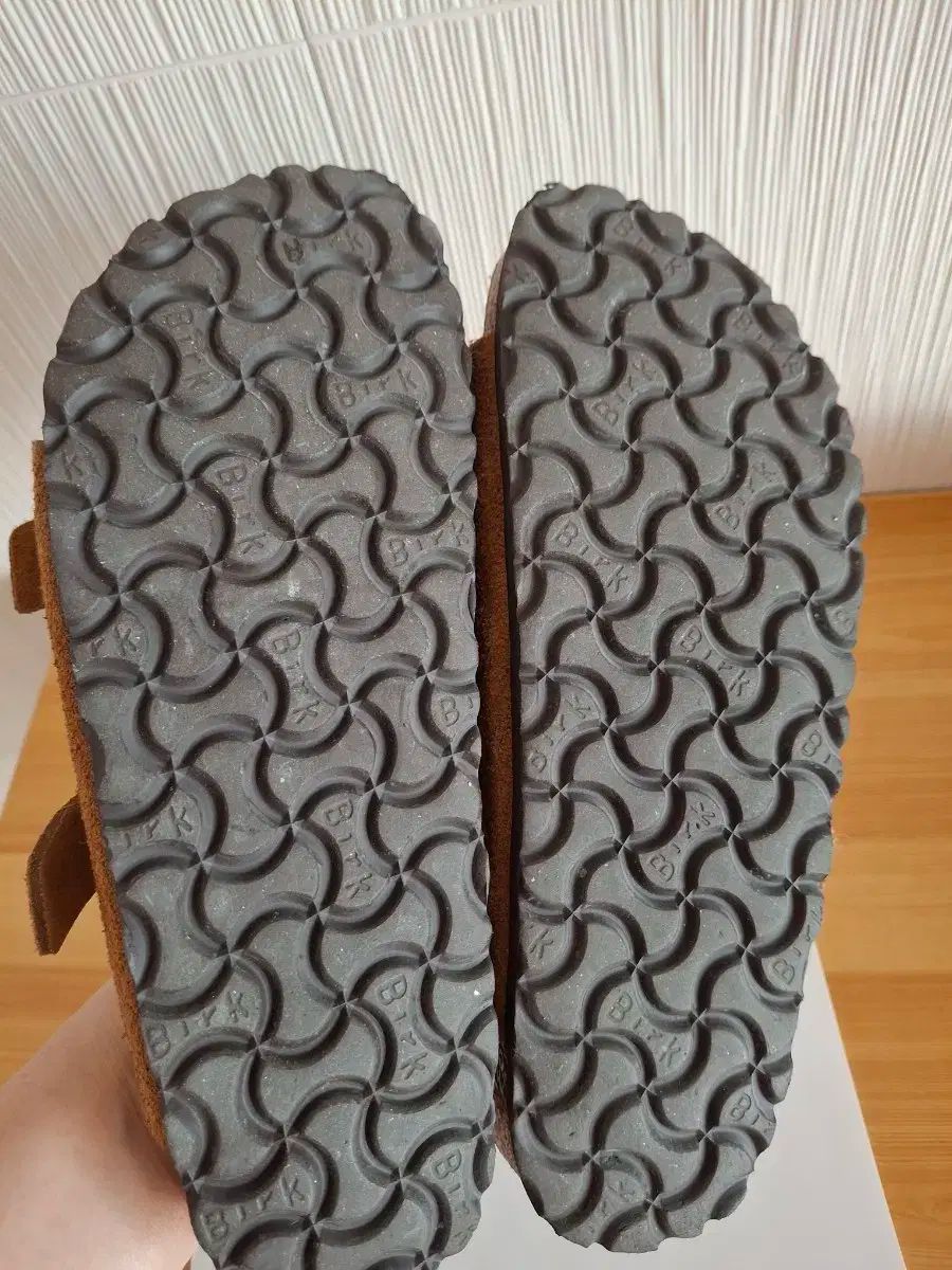 BIRKENSTOCK
