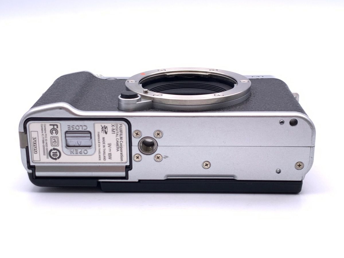 中古】 【難あり品】 フジフイルム X-M1 ボディ シルバー 富士フイルム