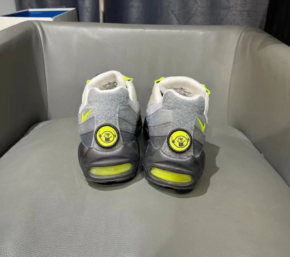 NIKE AIR MAX 95 PATCH OG NEON ナイキ エアマックス95 パッチ OG ネオン 747137-170