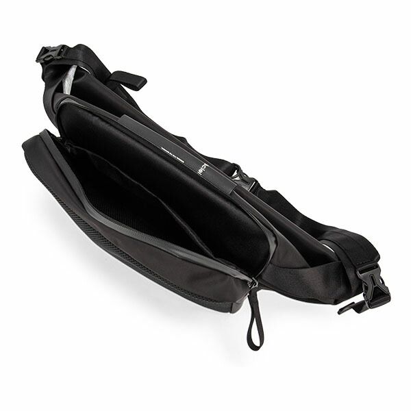 ショルダーバッグ