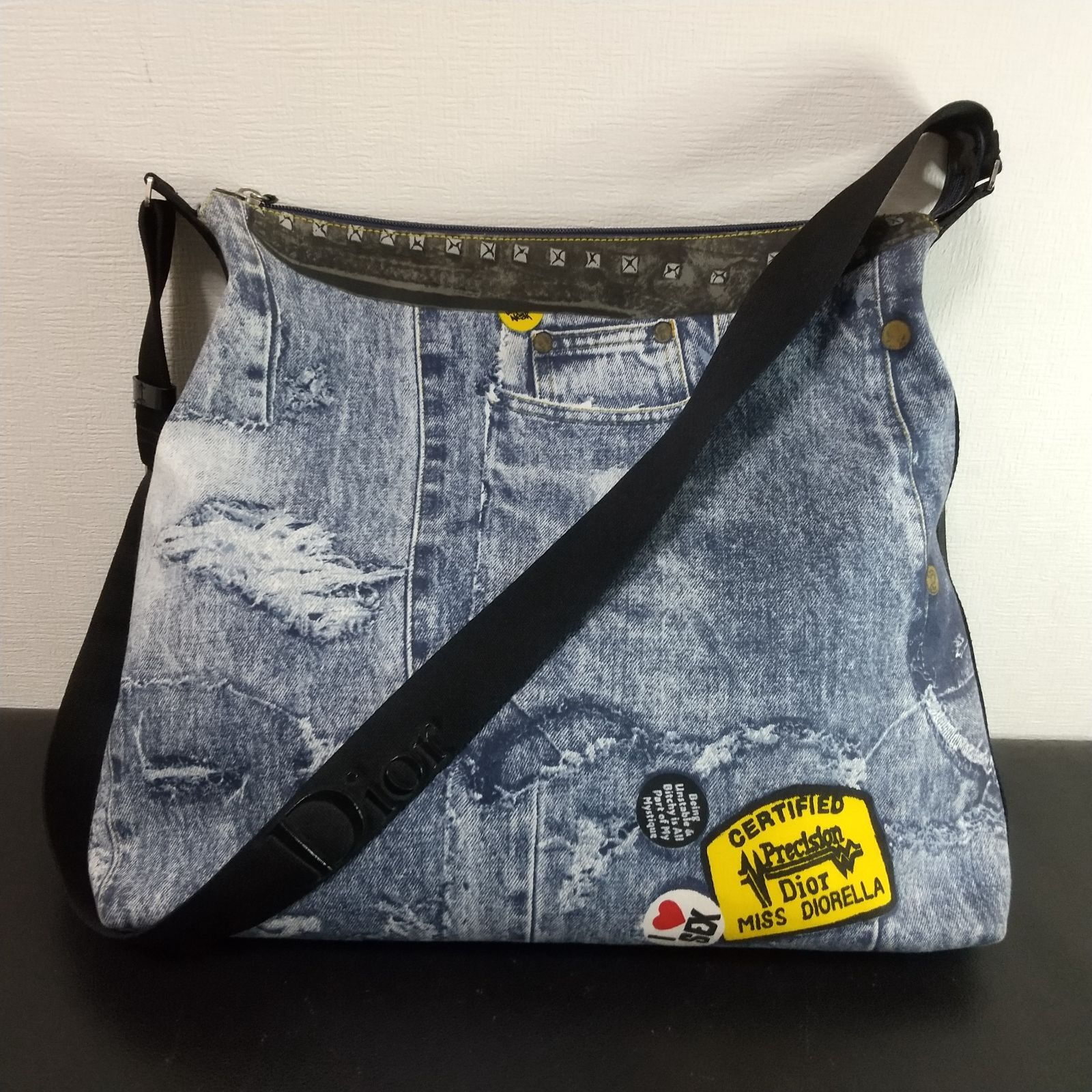 Christian Dior デニム ショルダーバッグ 特大サイズ Christian Dior デニムプリント ショルダーバッグ