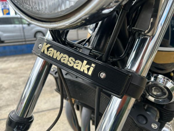 ゼファー1100 カワサキ純正 三又エンブレム 取付セット フォークカバー