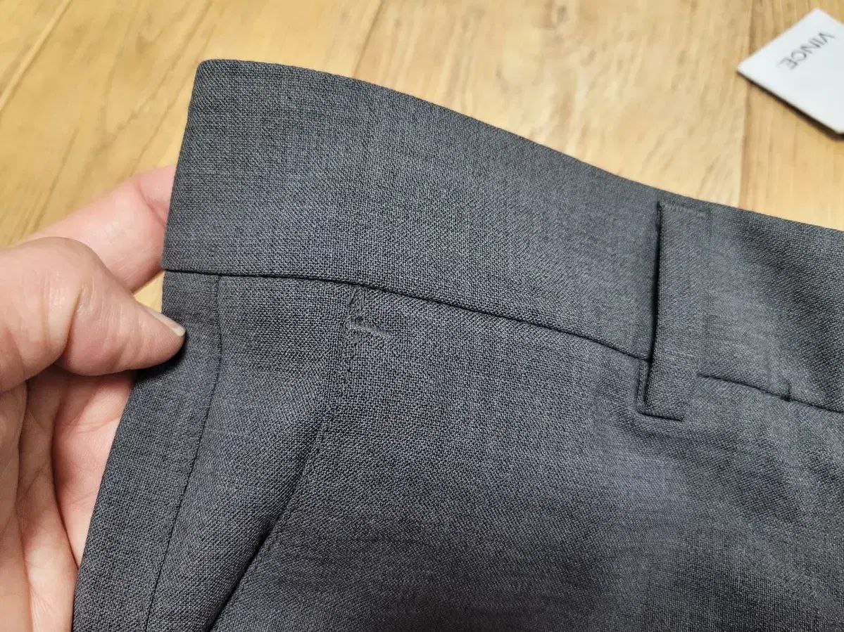 クロップドパンツ