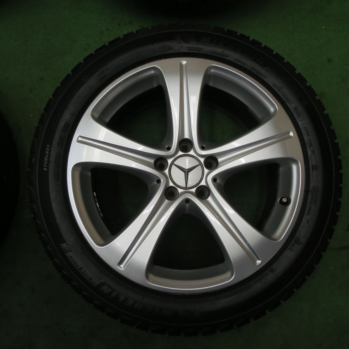 245/45R18 18インチ ベンツEクラス(W213) AMG 5スポーク 8.00-18 